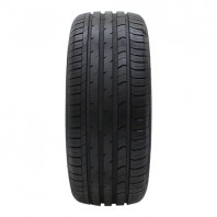 Verthandi YH-M7V 18x8.0 40 114.3x5 METALLIC GRAY + MOMO M-300 245/50R18 104Y XL