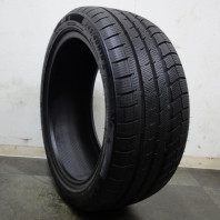 【中古】DAVANTI WINTOURA+ 245/40R18 97V XL スタ
