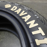 【中古】DavantiTerratouraA/T.RWL 235/60R18 107H XL