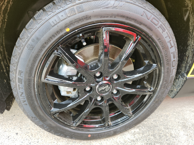 MOMO Tires NORTH POLE W-2 ｽﾀｯﾄﾞﾚｽ のレビュー - オートウェイ